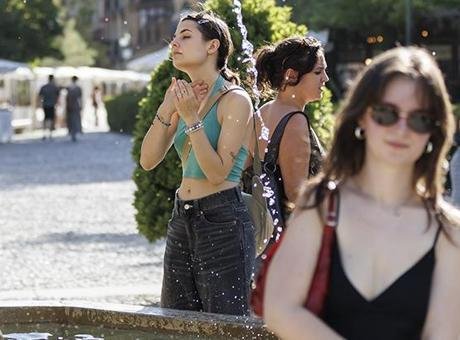 Türkiye yeniden kavrulacak! Orhan Şen tarih verdi: İstanbul 35, Antalya 43 dereceyi görecek