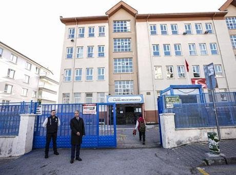 İl il kontenjanlar! Okullara alınacak 30 bin bahçe görevlisinin maaşı belli oldu
