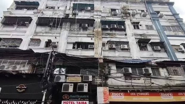 Hindistan’da otel yangını: 9 kişi hayatını kaybetti