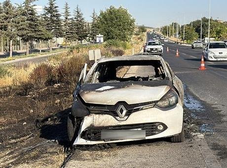 Eskişehir’de facianın eşiğinden dönüldü! Yanan araçta 1’i çocuk 3 kişi yaralandı