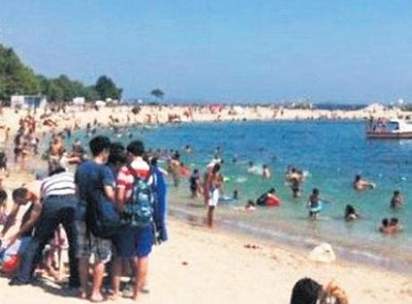 Yeşilköy’deki iki plajda denize girmeyin!
