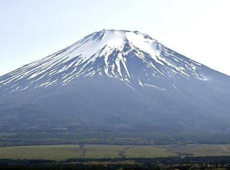 Japonya’da bir baba ‘yoruldum’ diyen oğlunu 2 bin metrede yalnız bıraktı!