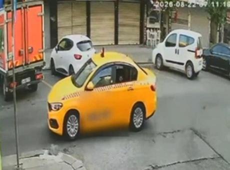 Küçükçekmece’de iş yerinin kurşunlanmasına ilişkin yakalanan 2 şüpheli adliyede
