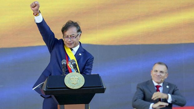 Kolombiya’nın eski lideri Petro’dan hükümete İsrail eleştirisi
