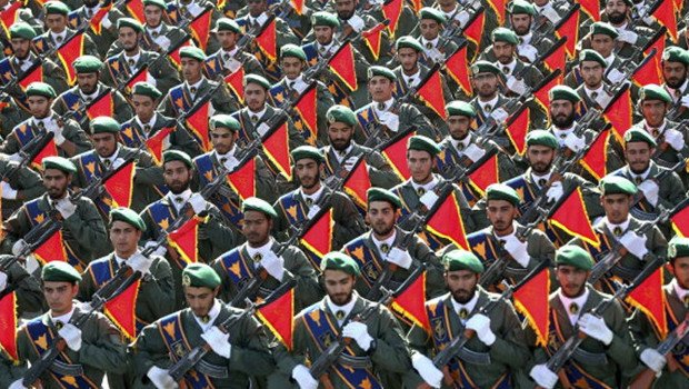 Devrim Muhafızları’ndan ABD yaptırımlarına karşı hükümetle işbirliği vurgusu