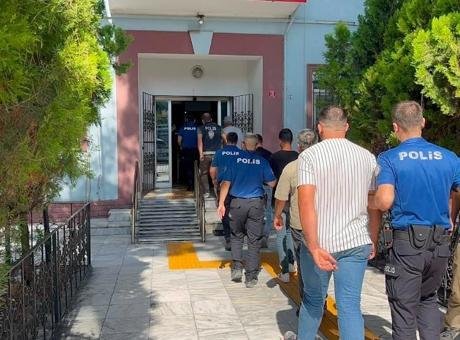 250 kişilik WhatsApp grubuyla polis ve jandarma uygulama noktalarını paylaştılar! Ekipler harekete geçti
