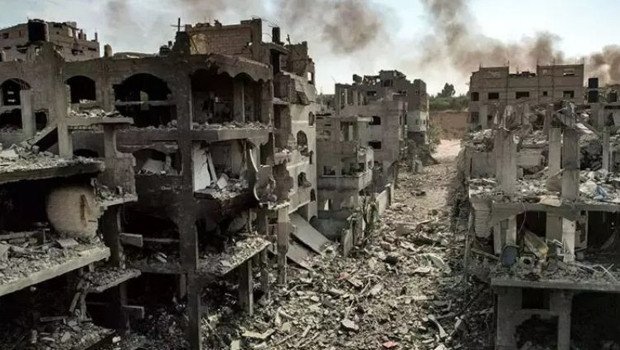 Gazze’de İsrail’in yıktığı 20 evin enkazından 233 Filistinlinin naaşı çıkarıldı
