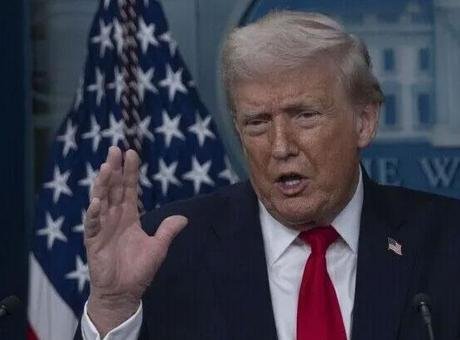 Trump, Kanada sınırındaki Ontario Gölü’nün adını ‘Amerika Gölü’ olarak ilan etti!