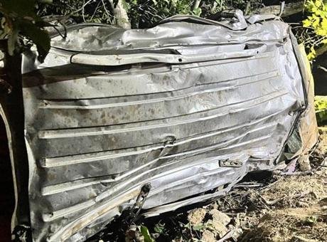 Bingöl’de feci kaza! Hafif ticari araç uçuruma yuvarlandı: 4 ölü, 5 yaralı