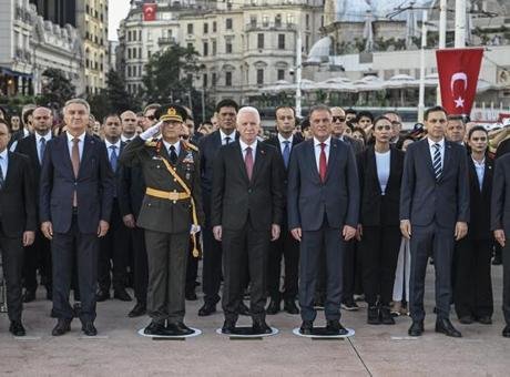 İstanbul’da 30 Ağustos Zafer Bayramı töreni düzenlendi