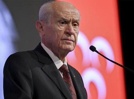 MHP Lideri Bahçeli, KKTC Başbakanı Üstel’e başsağlığı diledi
