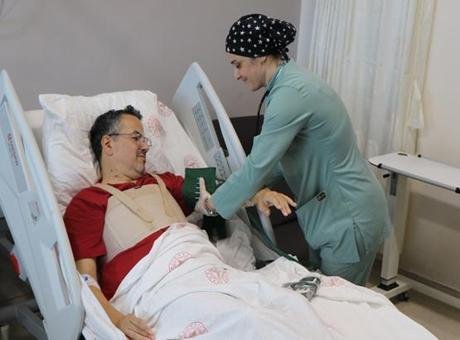 Samsun’da literatürde benzeri olmayan ameliyat! Çift kapak takıldı