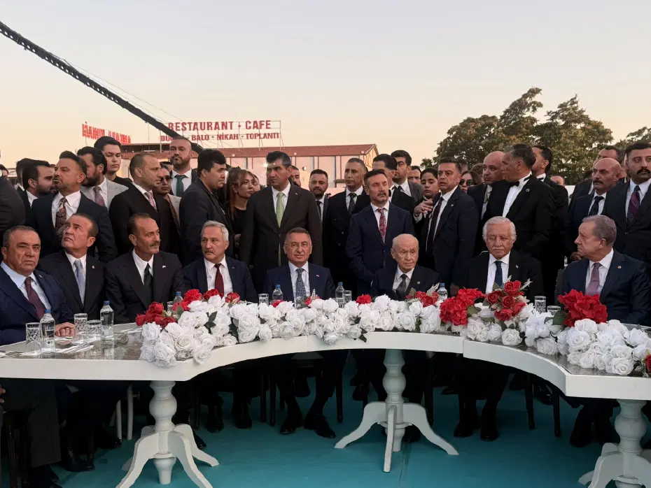 MHP Genel Başkanı Bahçeli, nikah şahidi oldu