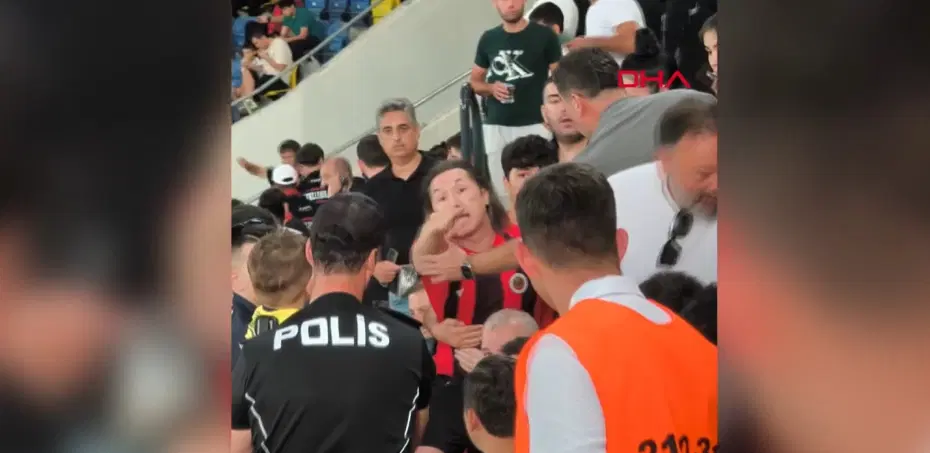 Fenerbahçe forması çıkarttırılan çocuk İçin soruşturma: Başsavcılıktan gözaltı kararı!