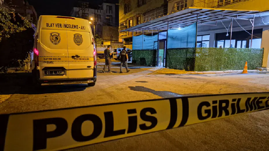 Kahvehaneye silahlı saldırı. 3 kişi yaralandı