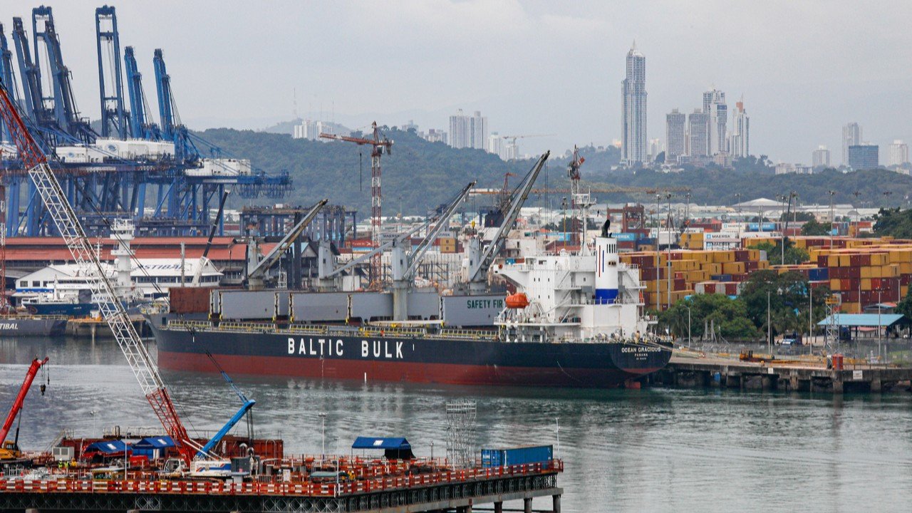 Panama Kanalı’nda su alarmı: Gemi geçişleri azaltılıyor