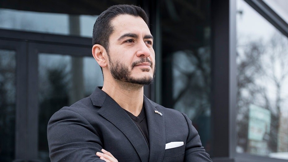 DSA brand on trial as El-Sayed struggles where Dems can least afford it