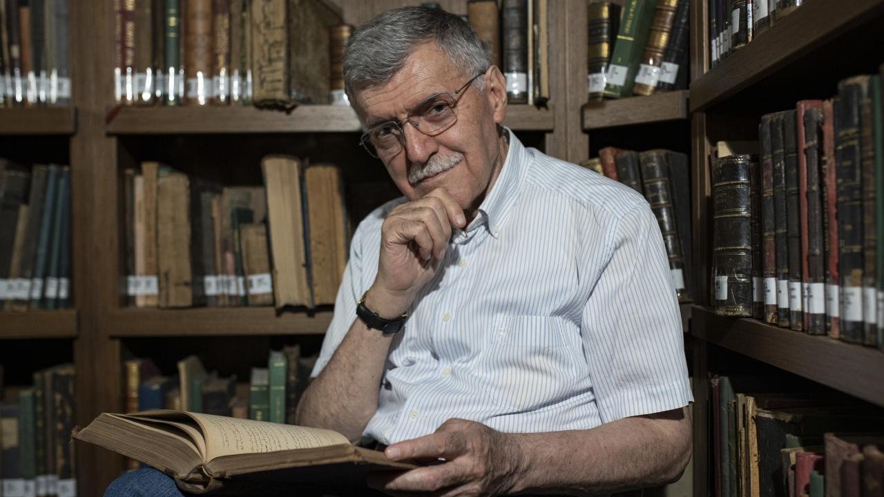 Yazar Ali Haydar Haksal vefat etti
