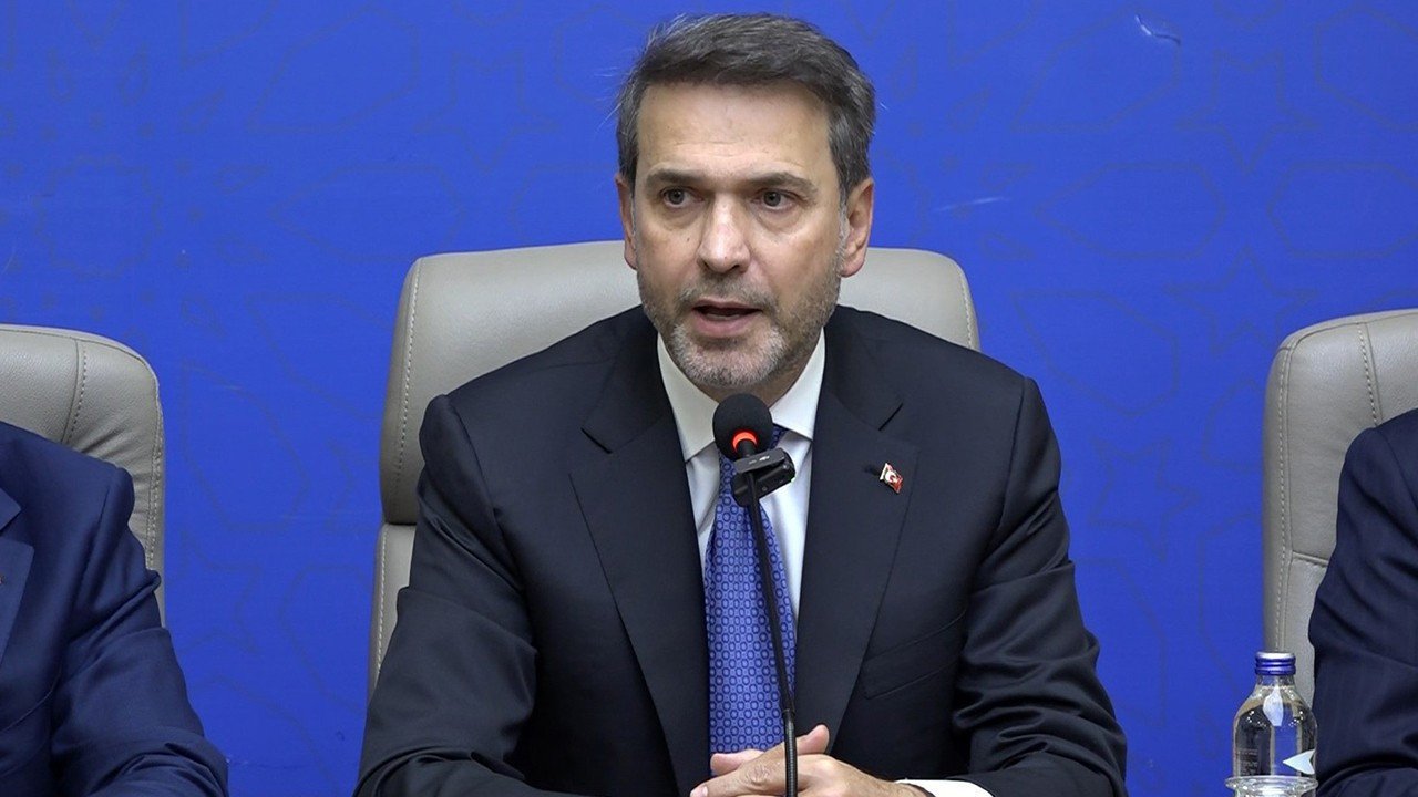 Bayraktar’dan enerji açıklaması: 2028’de 17 milyon hanenin ihtiyacını karşılayacağız