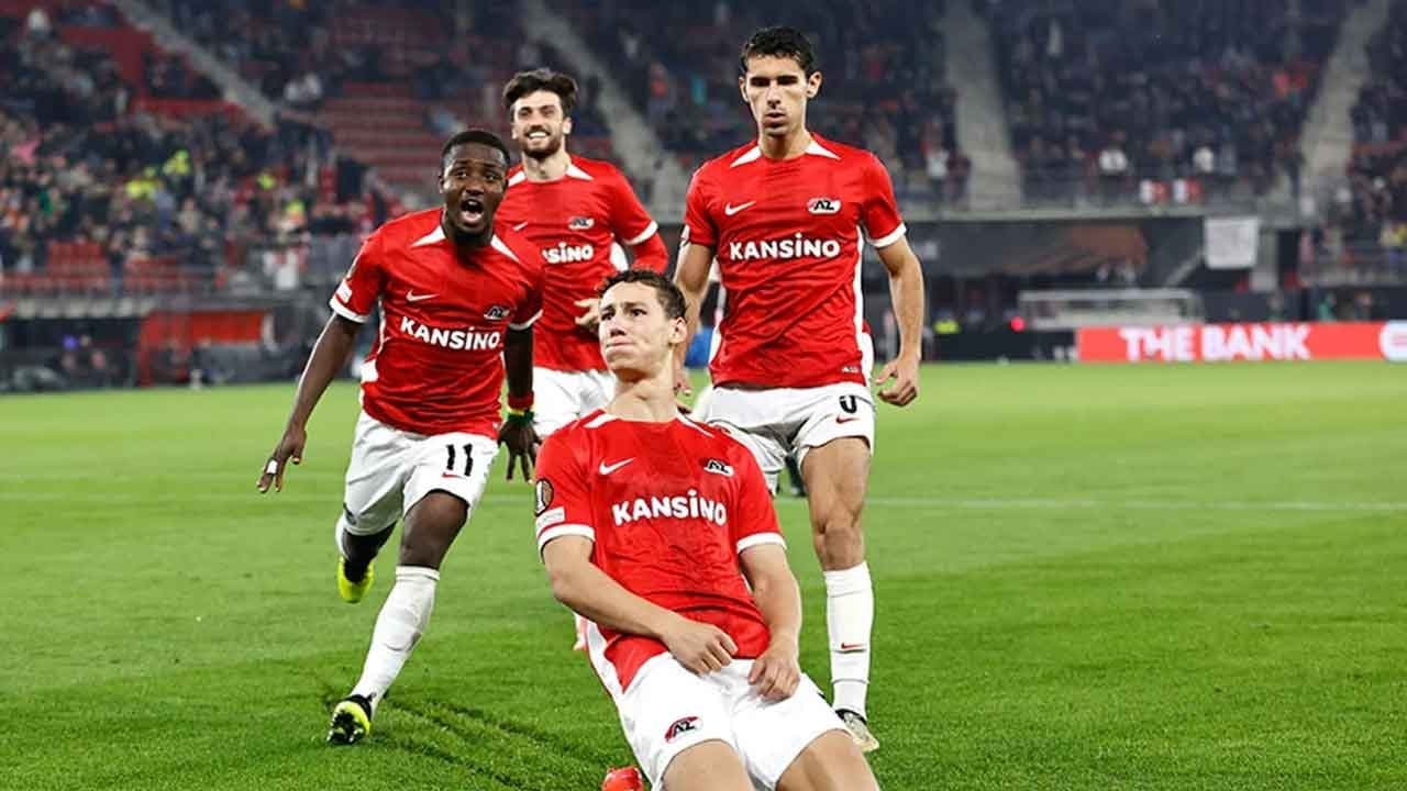 AZ Alkmaar’dan Hollanda Süper Kupası’nda gövde gösterisi! PSV’yi 4-0 devirip kupayı müzesine götürdü!