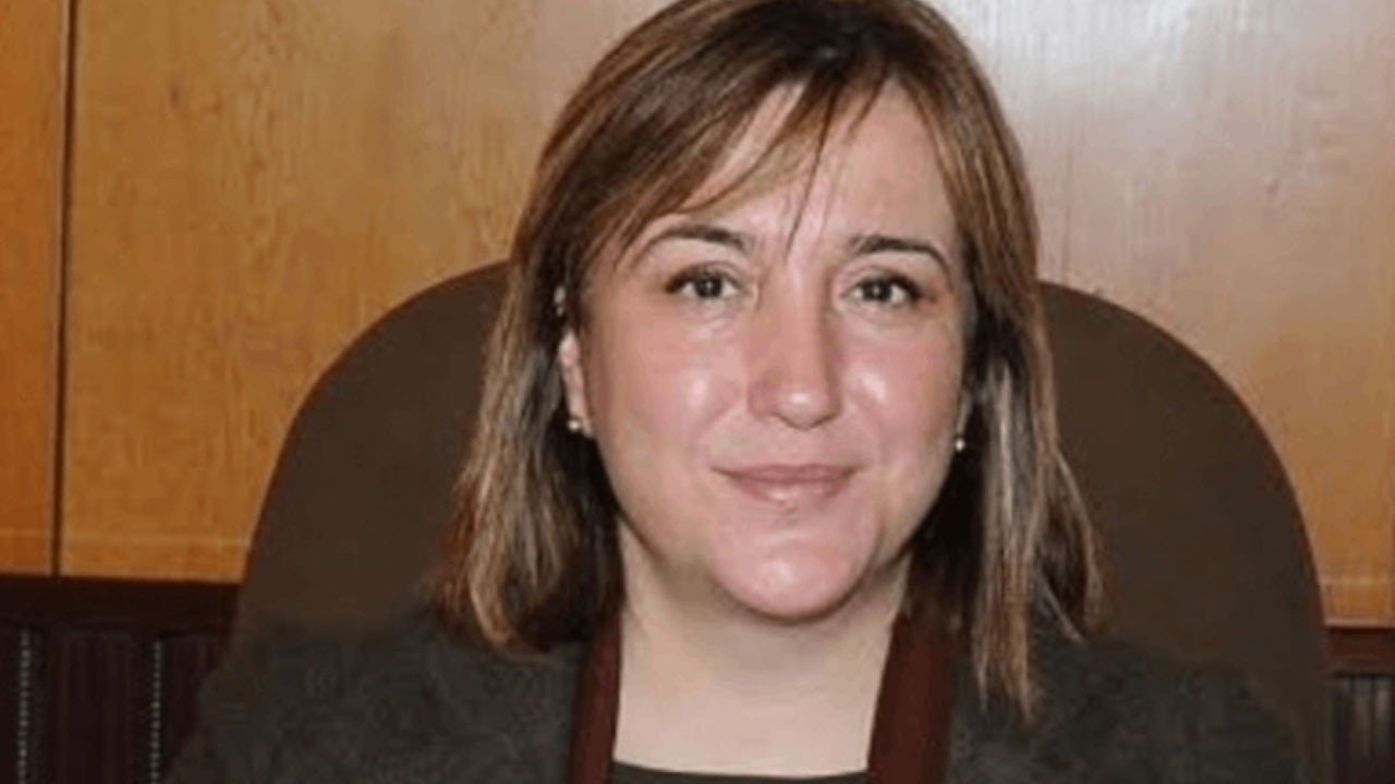 AK Parti’nin acı günü: Azize Sibel Gönül yaşamını yitirdi
