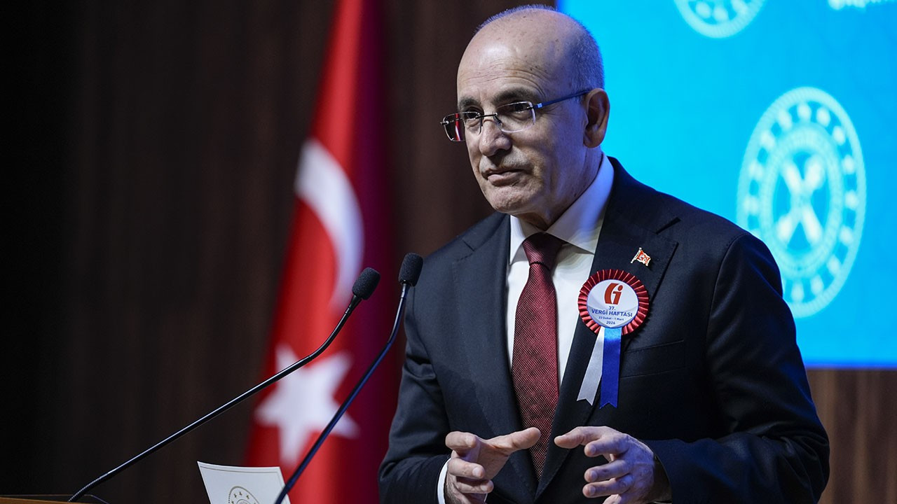 Bakan Şimşek’ten makro istikrar mesajı