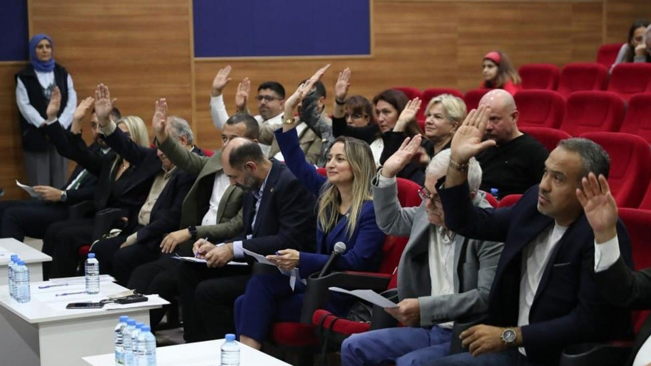 Belediye meclisinde dengeler değişti! İzmir Aliağa’da çoğunluk Cumhur İttifakı’na geçti