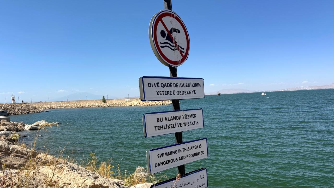 Boğulma riskine karşı cankurtaran uyarılar