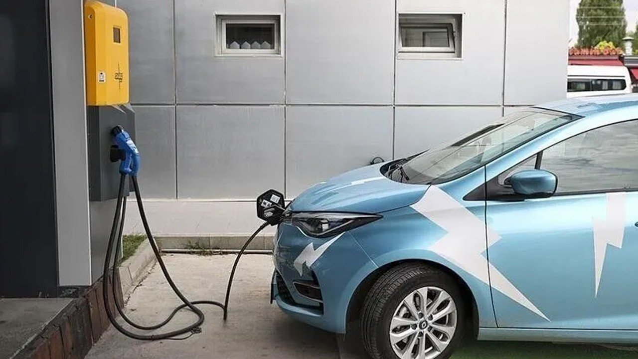 Çin’de elektrikli araç şarj noktaları 23,6 milyona ulaştı
