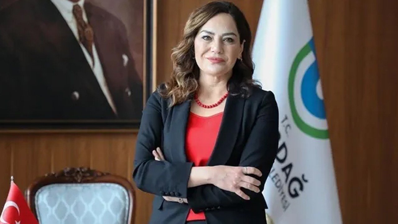 Tekirdağ Belediye Başkanı Candan Yüceer CHP’den ayrıldığını açıkladı
