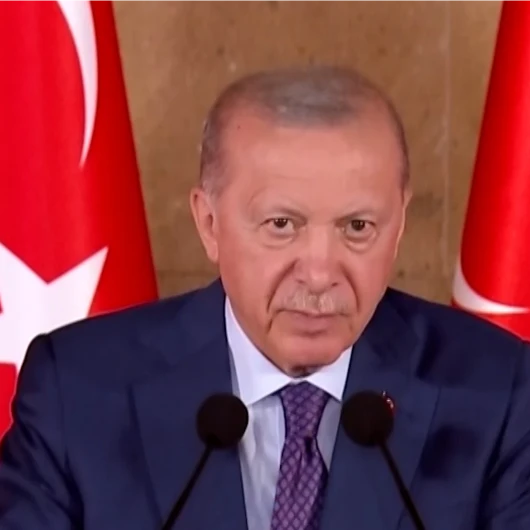 Cumhurbaşkanı Erdoğan’dan Ahlat’ta konuştu: ‘Anaların ipekten yüreği yeni acılarla kavrulmasın’