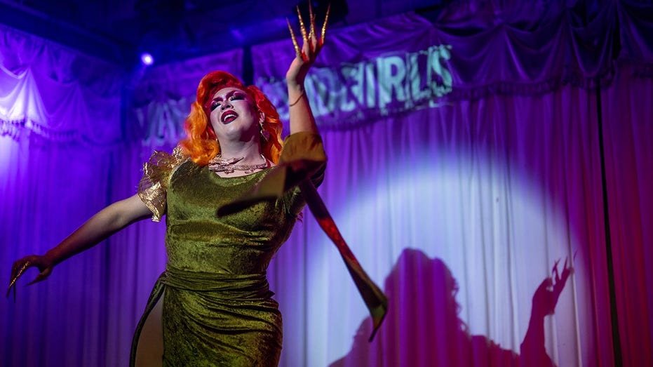 Federal judge strikes down Texas restriction on drag shows, offers people a ‘simple’ solution