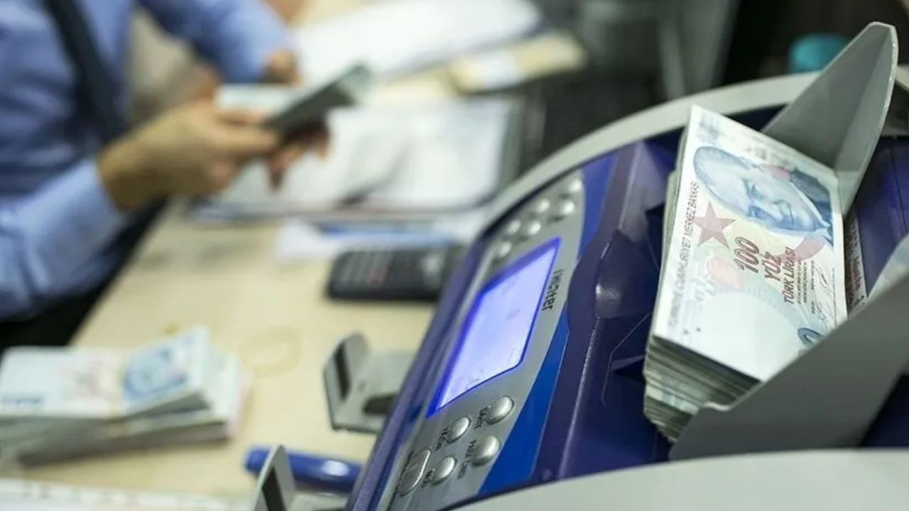 Emekli maaş farkı yattı mı, ne zaman yatıyor? En düşük emekli maaş farkı hangi gün hesaplara yatacak?
