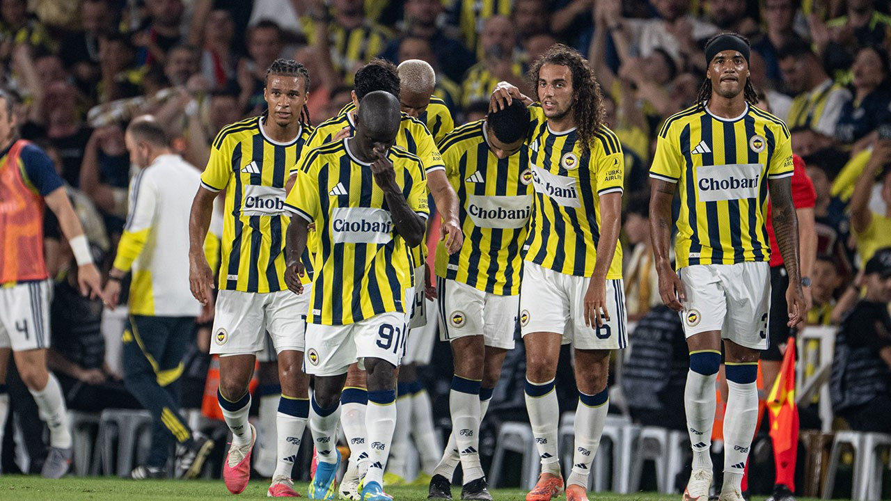 Fenerbahçe Şampiyonlar Ligi’nde tur için sahada: Sturm Graz maçı saat kaçta, hangi kanalda?