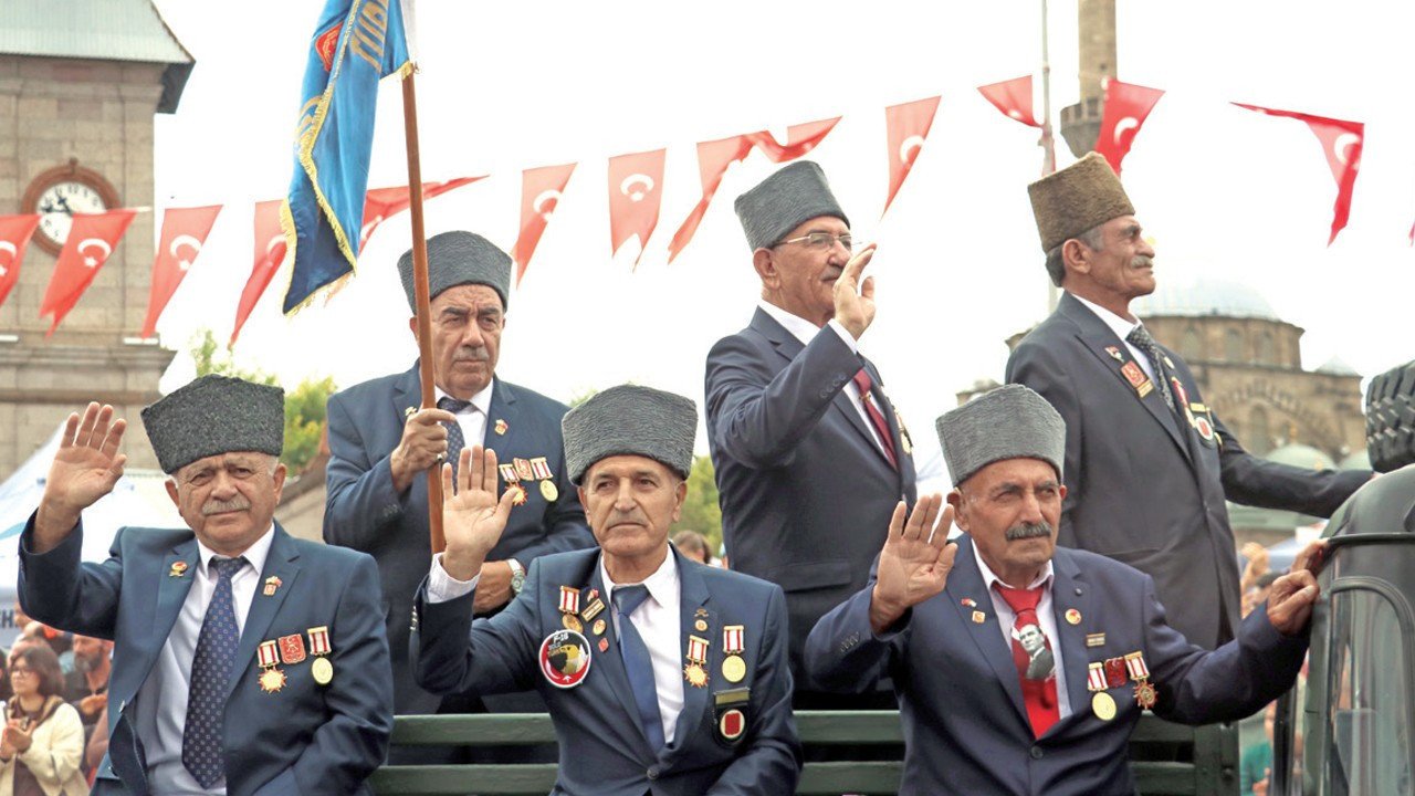 Büyük zaferin 104. yılı yurtta coşkuyla kutlandı