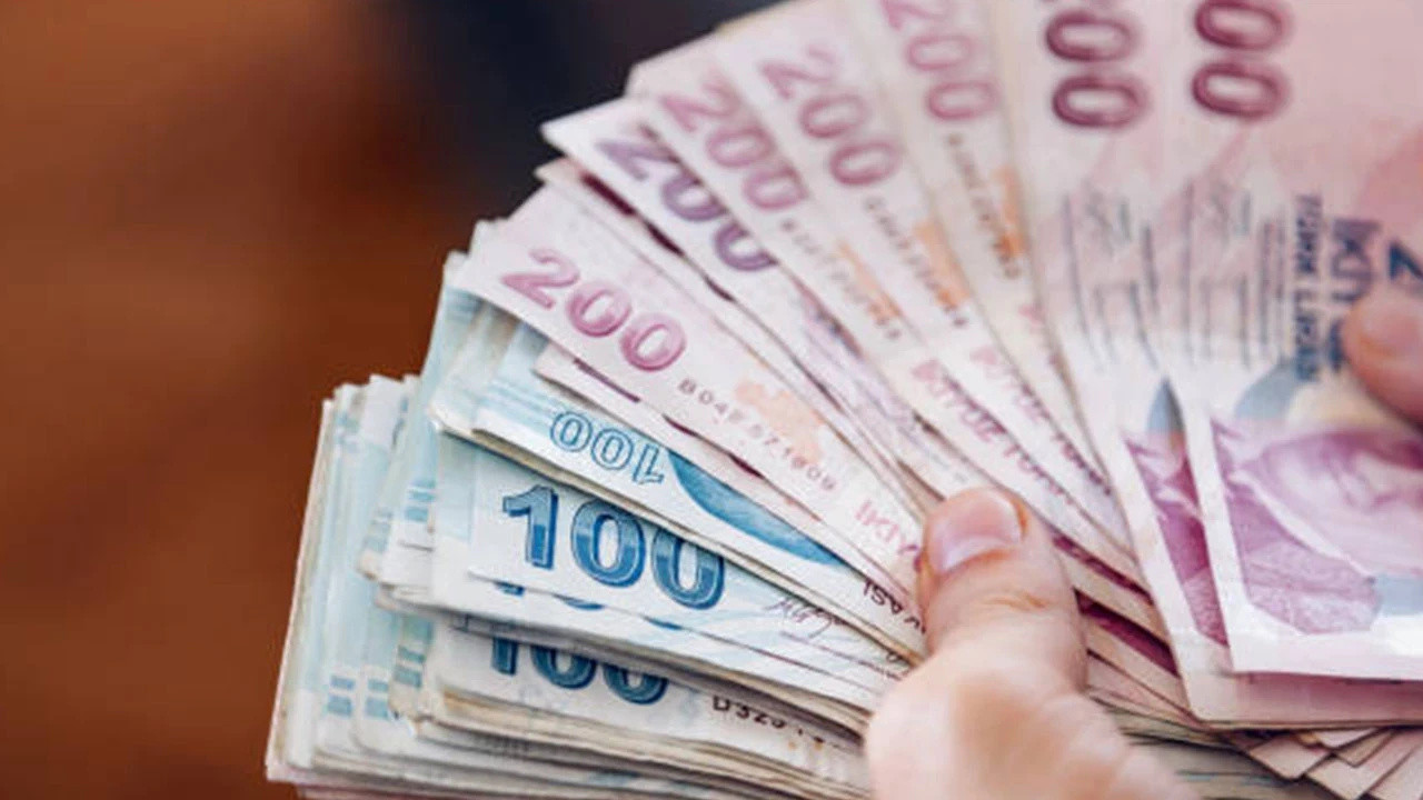 En düşük emekli aylığında farkların ödeneceği tarihi belli oldu