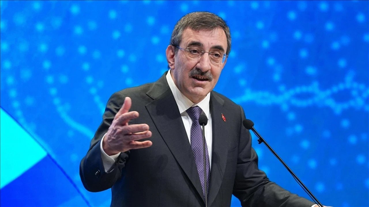 Cevdet Yılmaz’dan büyüme mesajı: Ekonomi dengeli patikada