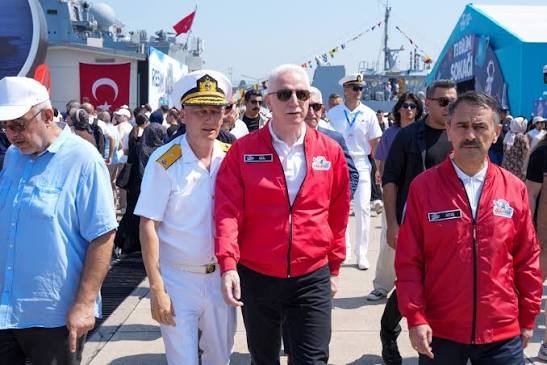 İstanbul Valisi Davut Gül’den, TEKNOFEST Mavi Vatan’a ziyaret