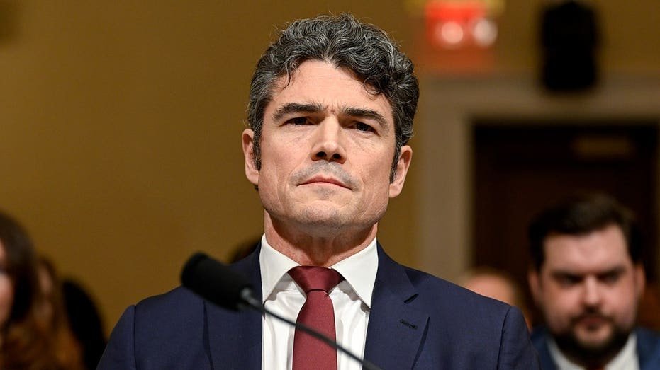 Ex-counterterrorism chief advocates for Trump to ‘walk away from’ Iran war, yank troops out of Middle East