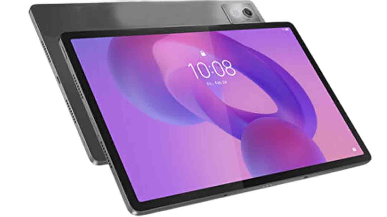 Kayıt sizden tablet bizden! İHL’den yeni öğrencilere jest