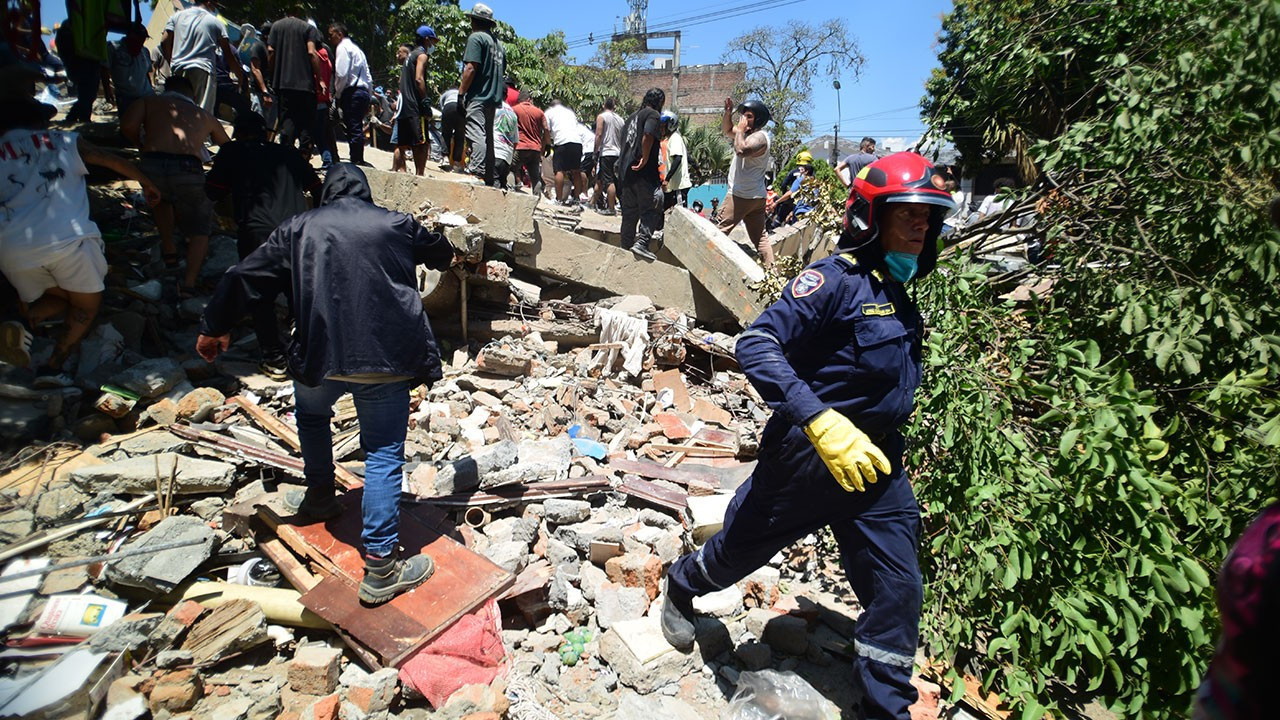 Kolombiya’da deprem felaketi: Can kaybı 132’ye yükseldi