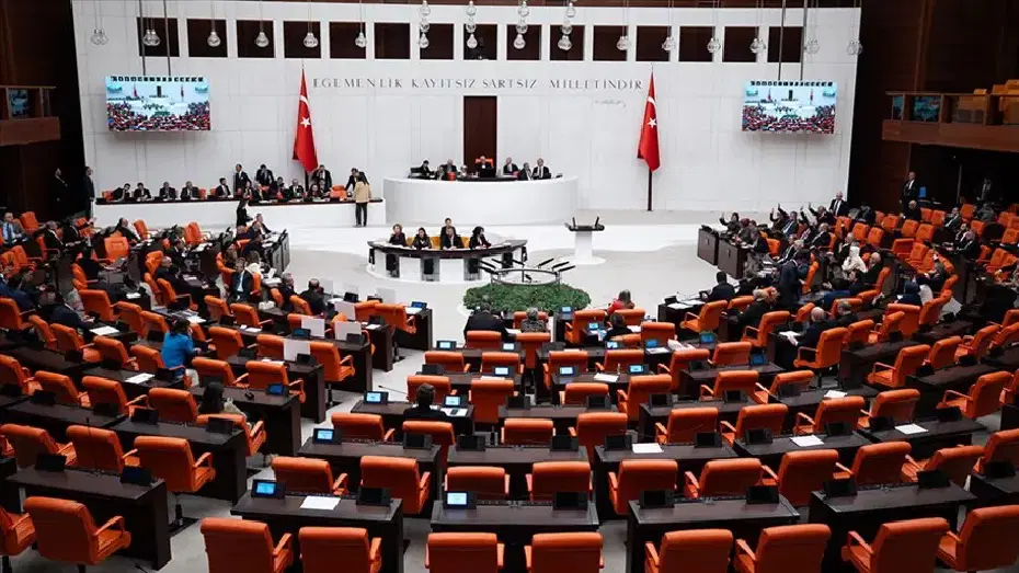 Süreç yasası teklifi komisyondan geçti. Gözler Genel Kurul görüşmelerinde