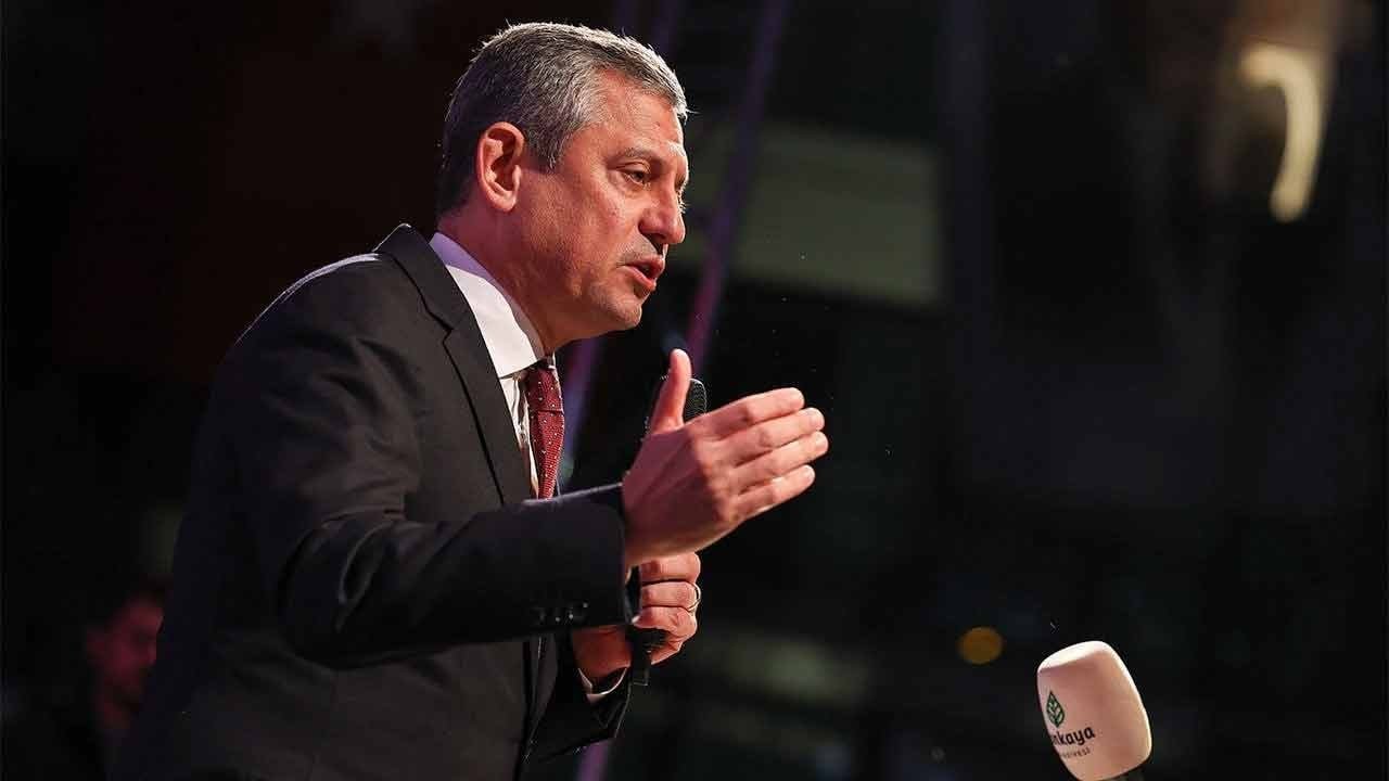 Özgür Özel siyaseti bırakacağını açıkladı! İşte tarih…
