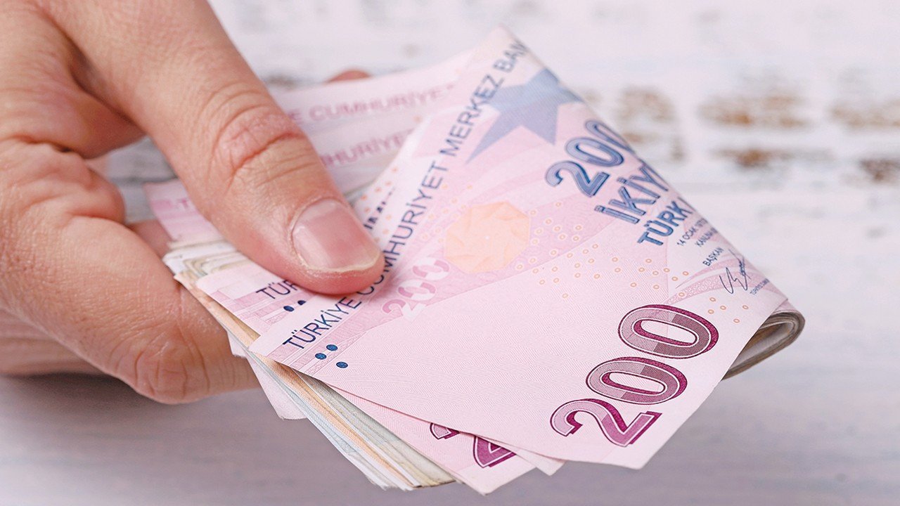 Bakan Yumaklı açıkladı: Çiftçilerin hesaplarına 110,5 milyon lira aktarılıyor