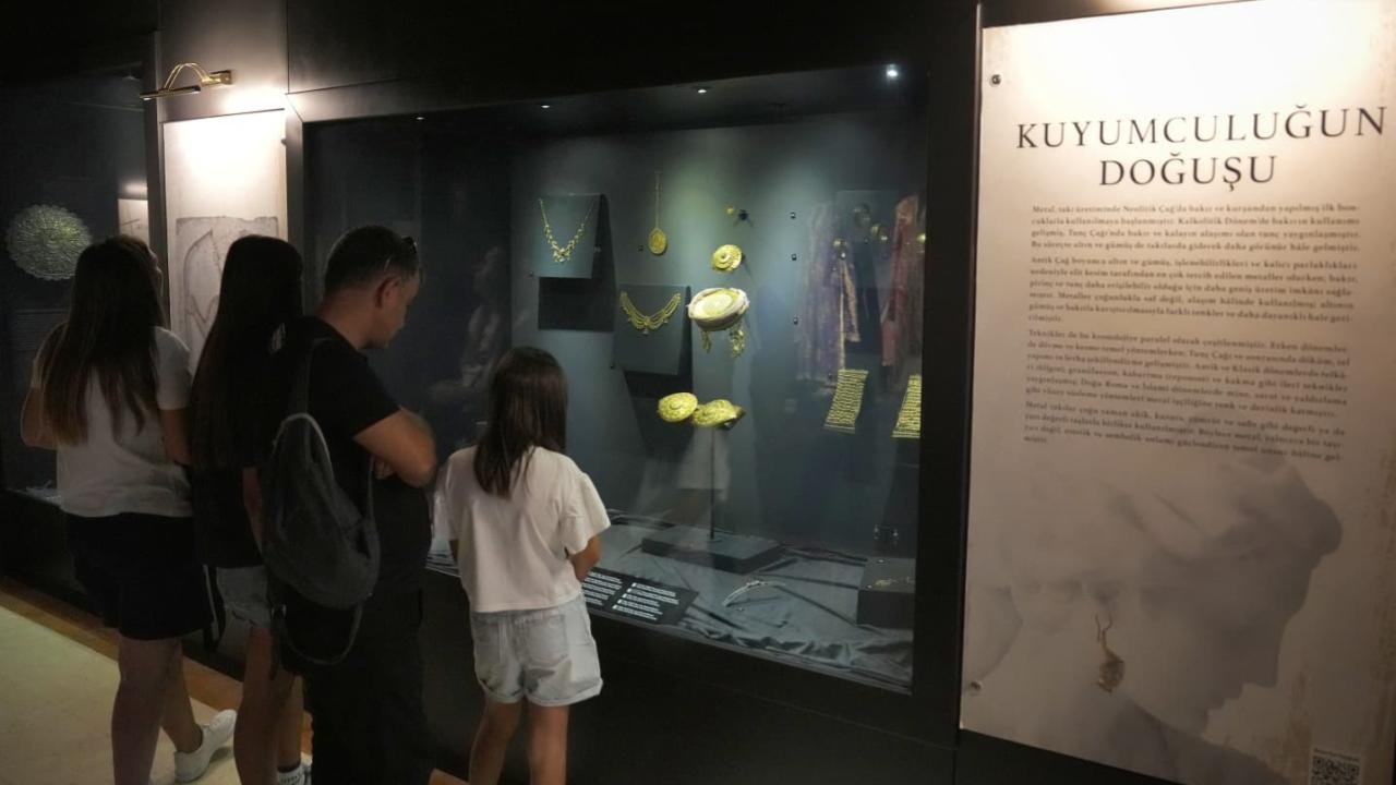 12 bin yıllık takı tarihi Ankara’da sergileniyor