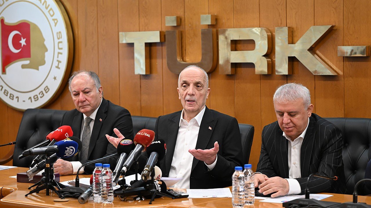 TÜRK-İŞ’ten 30 Ağustos mesajı: Birlik ve beraberliğimizi güçlendirmeliyiz