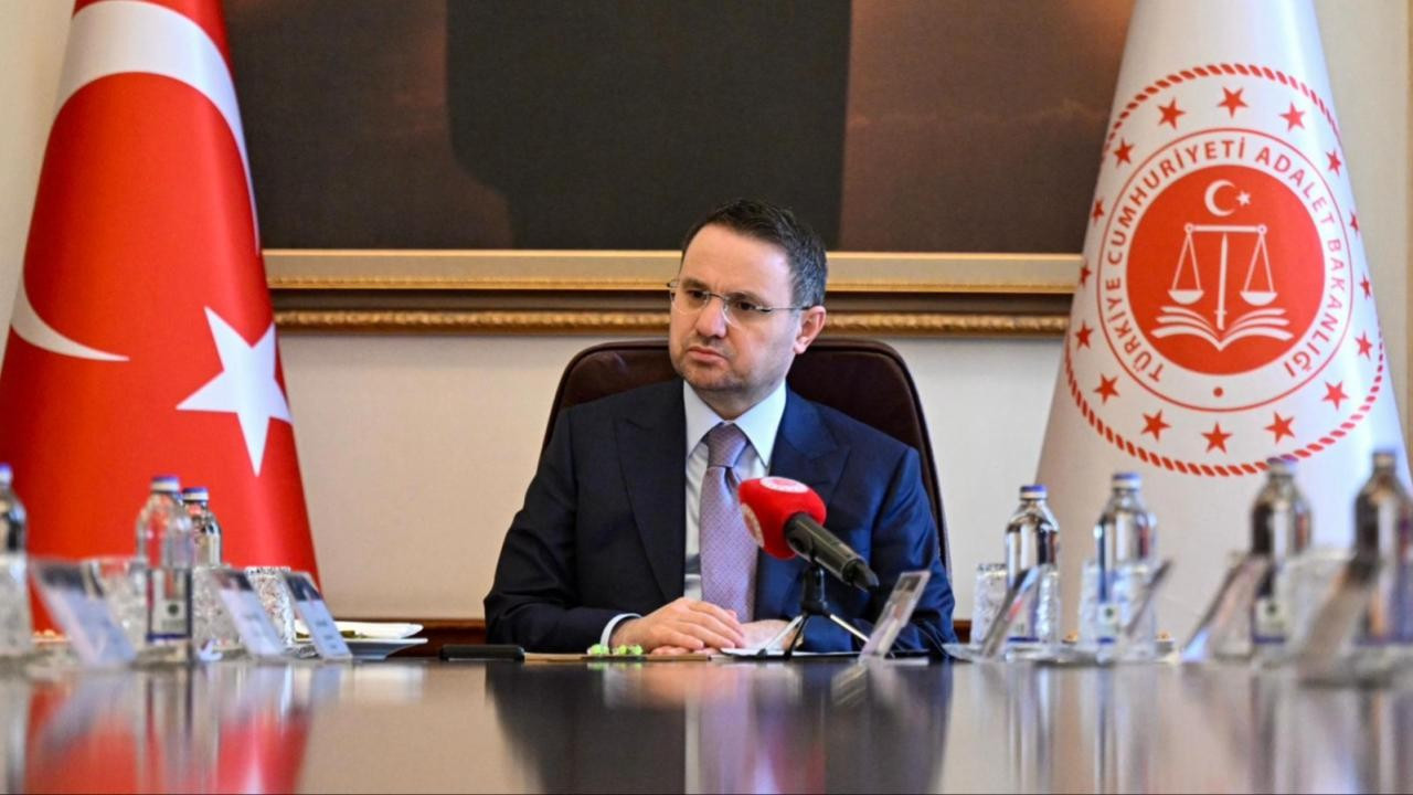 Bakan Gürlek, Muhsin Yazıcıoğlu’nun ailesini kabul edecek