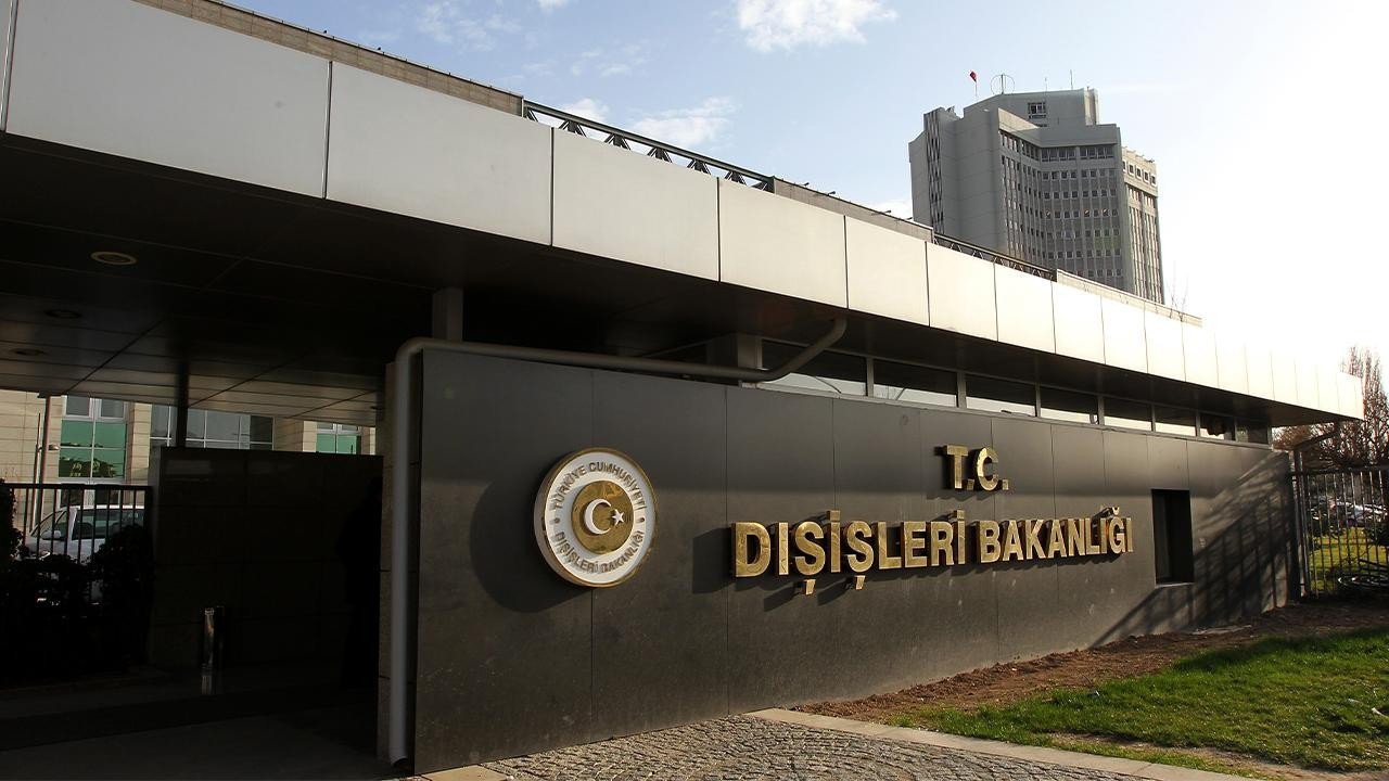 Dışişleri’nden ABD’nin Suriye kararına destek: En büyük engellerden biri aşıldı