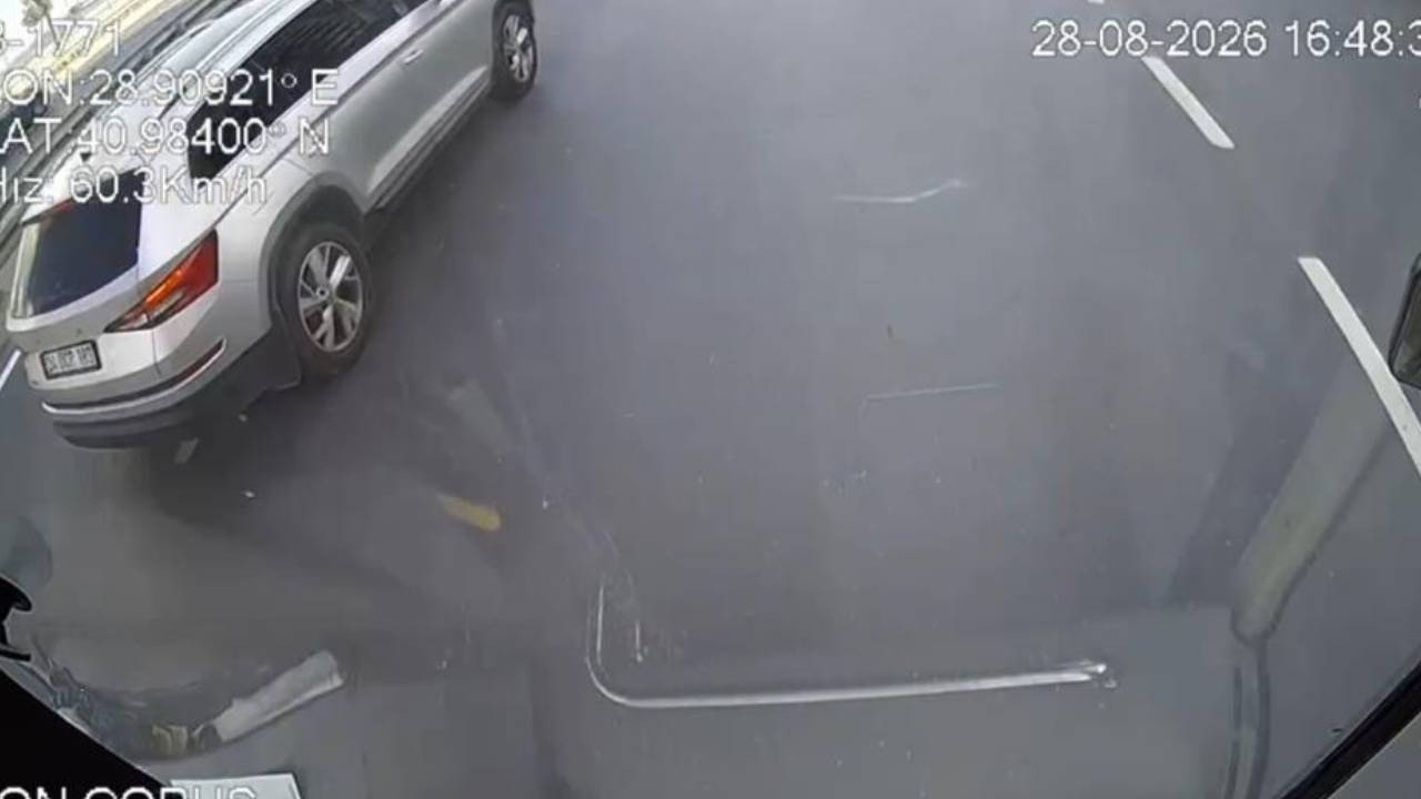 Zeytinburnu’nda 2 kişinin öldüğü İETT kazasının araç içi görüntüleri ortaya çıktı