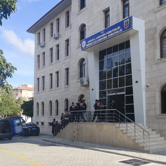Sosyal medyada tehlikeli örgütlenme: Eylem senaryoları paylaşan 9 şüpheli yakalandı